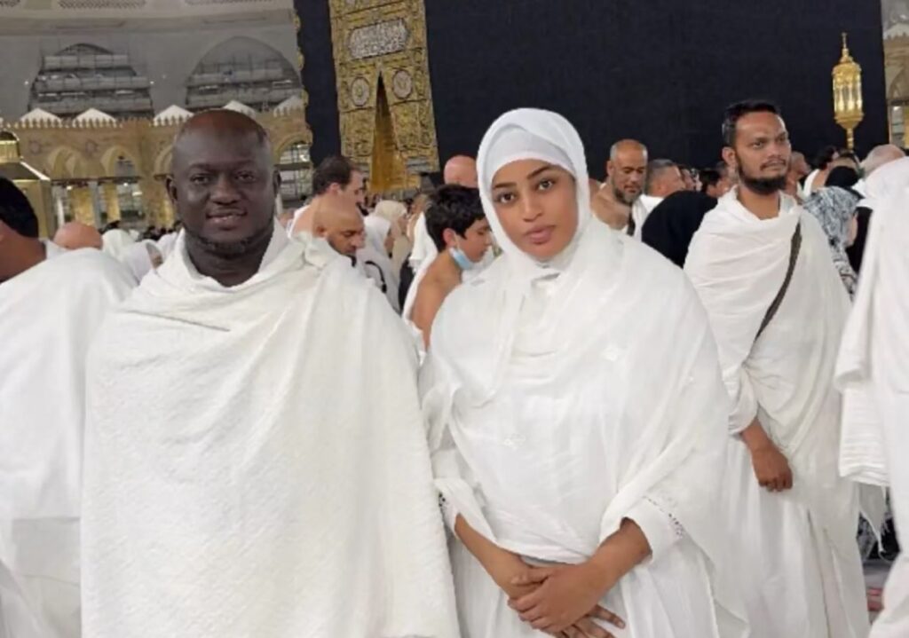 (Photos)- Bety – Baye Ndiaye: Pèlerinage « romantique » à la Mecque