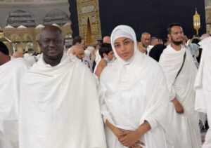 (Photos)- Bety – Baye Ndiaye: Pèlerinage « romantique » à la Mecque