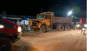 Darou Khoudoss : Un jeune apprenti glisse en montant sur un camion et chute mortellement