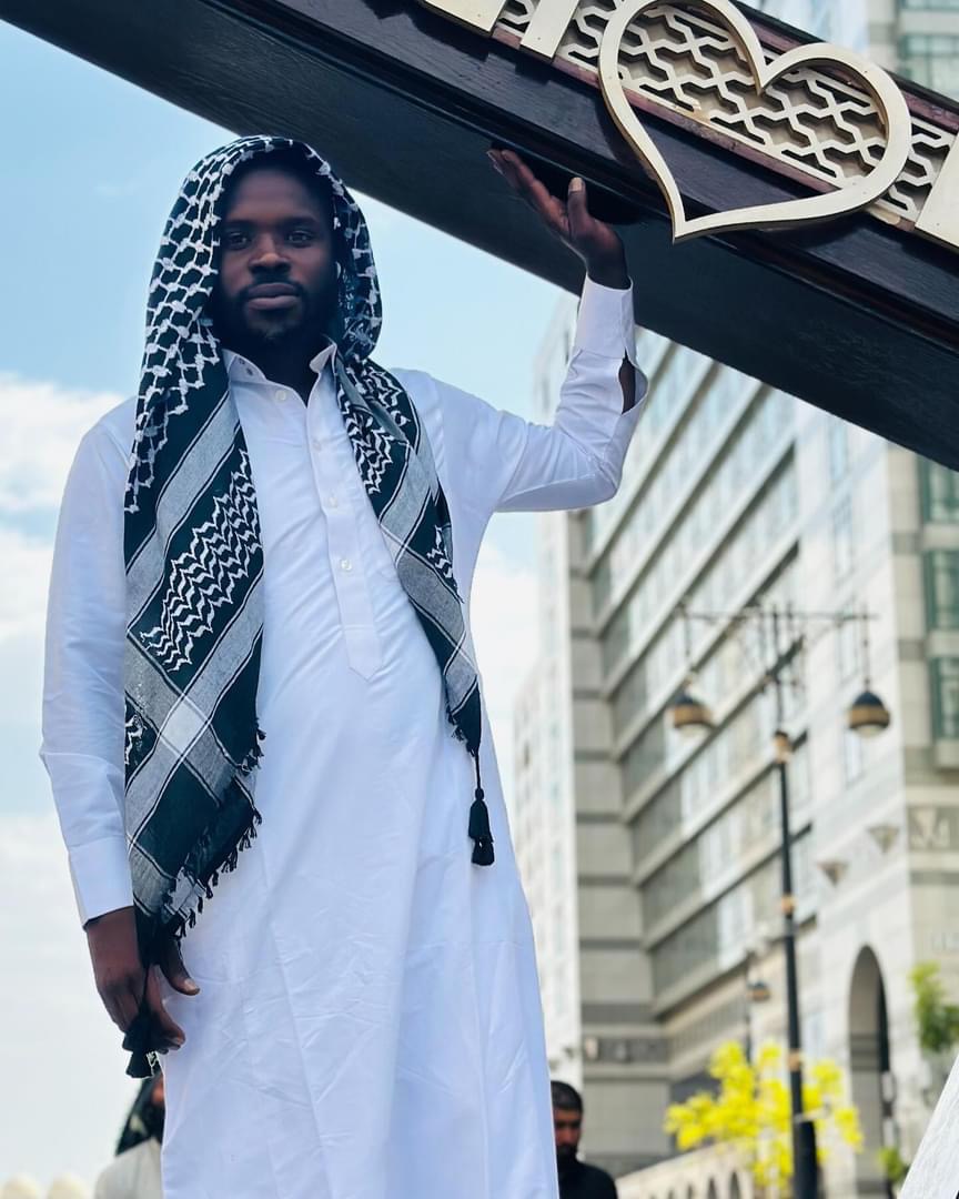  « Bayilen dem Makka di photowu, di woné wou », Pape Cheikh Diallo répond avec classe