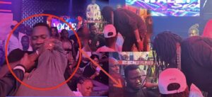 (Vidéo) – Insolite : Grosse bagarre du lutteur Ada Fass à la soirée de Wally Seck.