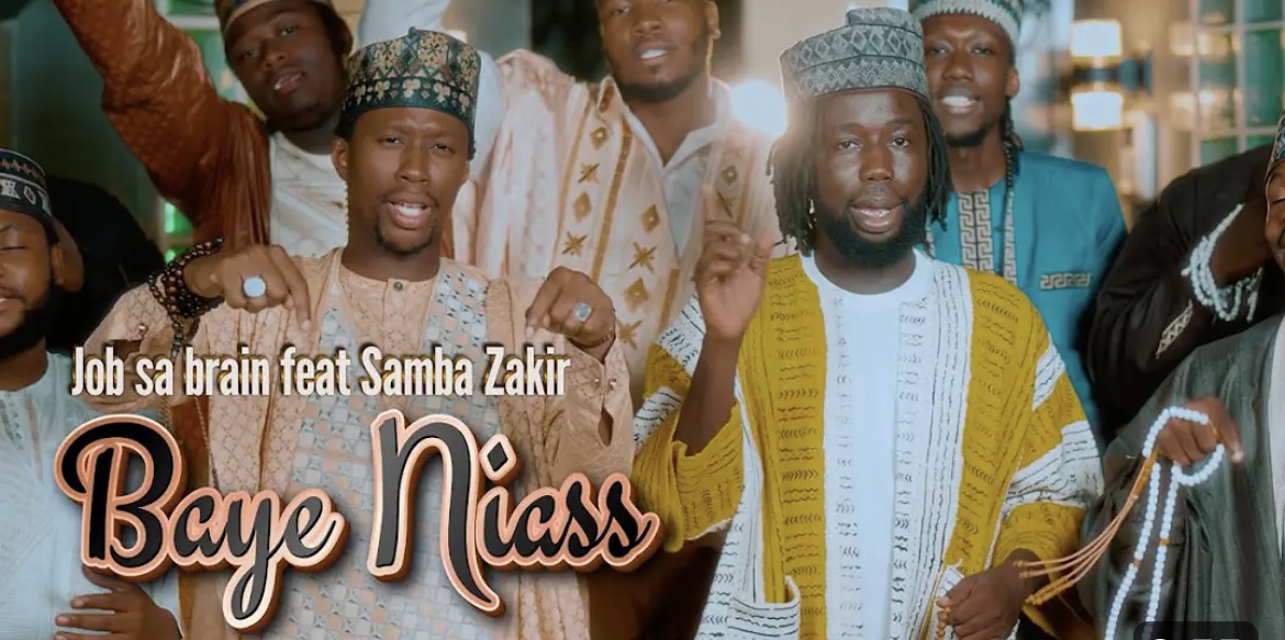 (Clip officiel) – Job Sa Brain dévoile « Baye Niass » en feat avec Samba Zakir.