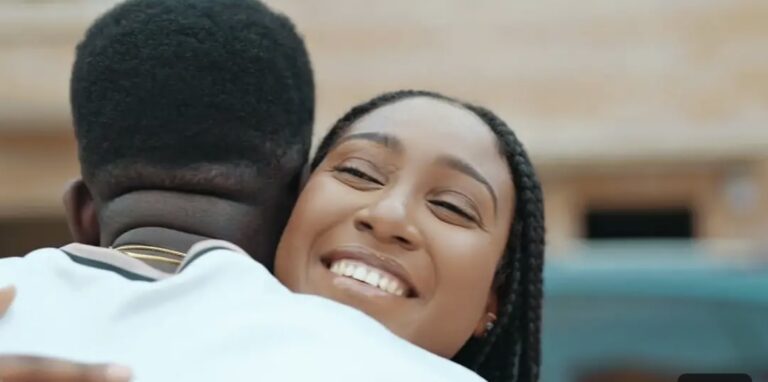 (Clip officiel) – « Mi Halfinii Ma », le nouveau clip de Absen feat Amira Abed.