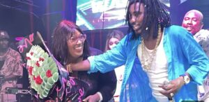 (Vidéo) – Anniversaire de Bijou Ngoné : Wally Seck l’invité sur scène, l’honore…