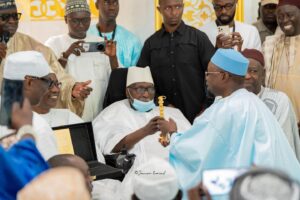 Tivaouane : La clé de la Grande Mosquée présentée au Premier Ministre Ousmane Sonko