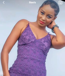 (Arrêt sur image) : Queen Biz réapparaît avec un new look