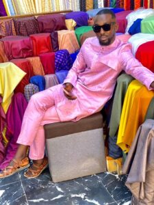 De marchand ambulant à SMS Boutique : Le parcours entrepreneurial de Serigne Modou Sakho