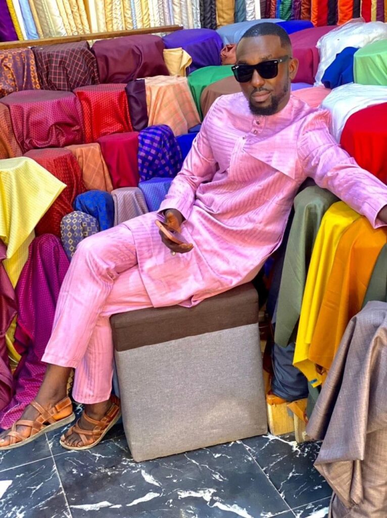 De marchand ambulant à SMS Boutique : Le parcours entrepreneurial de Serigne Modou Sakho