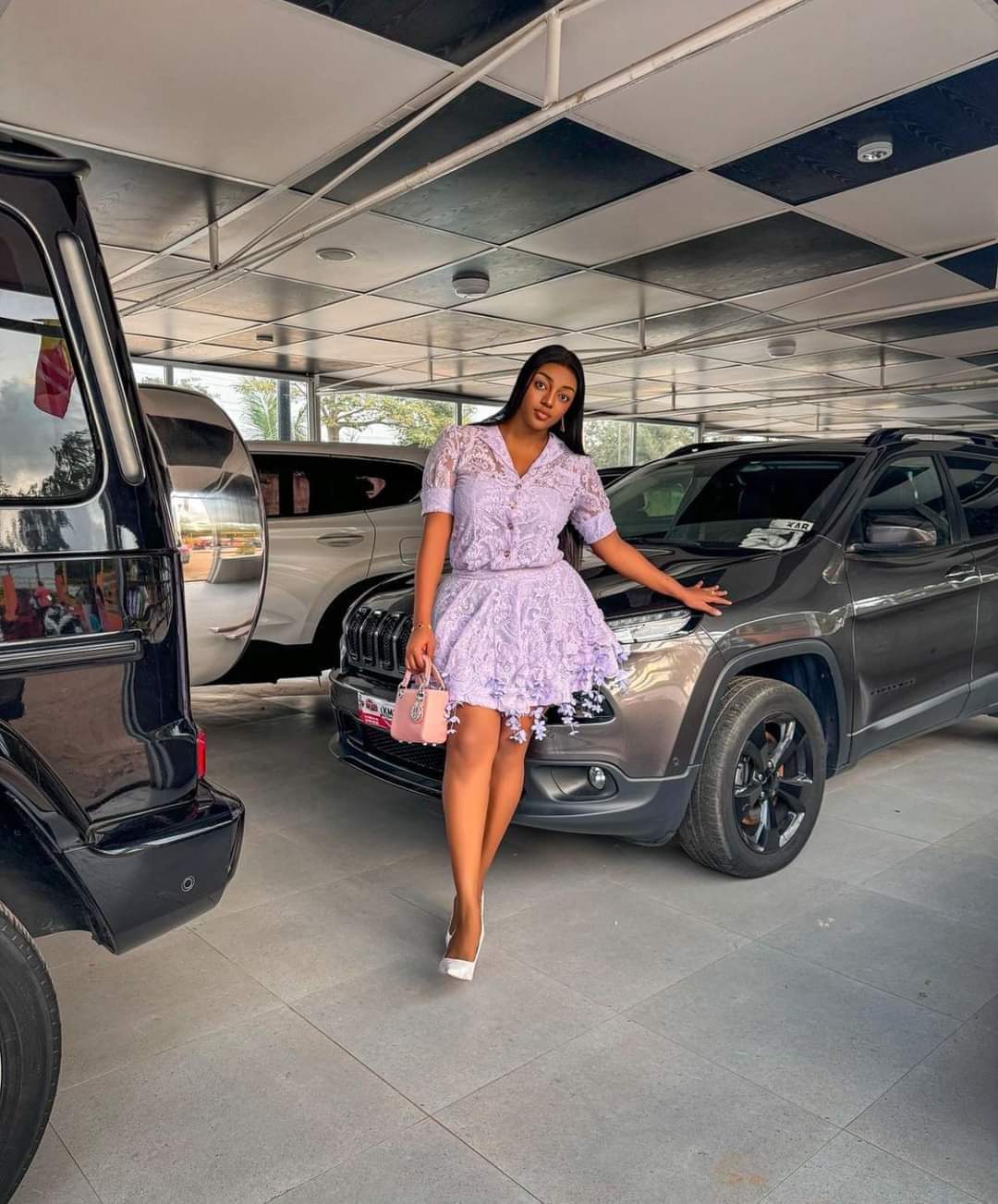 Photos : Maty Rose de la série Xalisso toute mimi en jupe