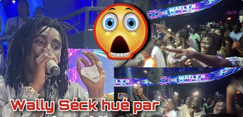 (Vidéo) – Wally Seck hué par ses fans. Découvrez les raisons !