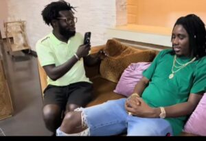 Vidéo : Niamakhite chante devant Wally Seck et le fait éclater de rire