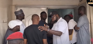 (Vidéo) Affaire Cng de lutte – Baye Ndiaye bloqué à la porte du Ministère des Sports,