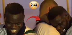 (Vidéo) – Accueilli comme un roi chez lui, Reug Reug n’a pas pu retenir ses larmes…