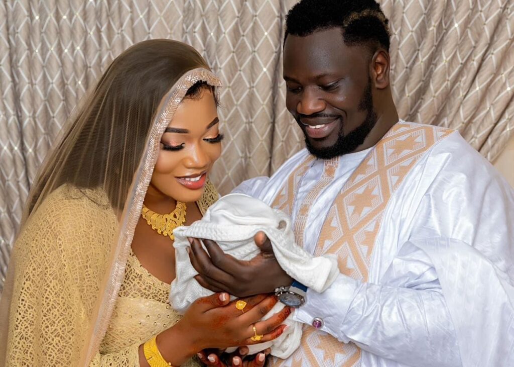 Admirez les magnifiques images du baptême du fils du lutteur Boy Niang.