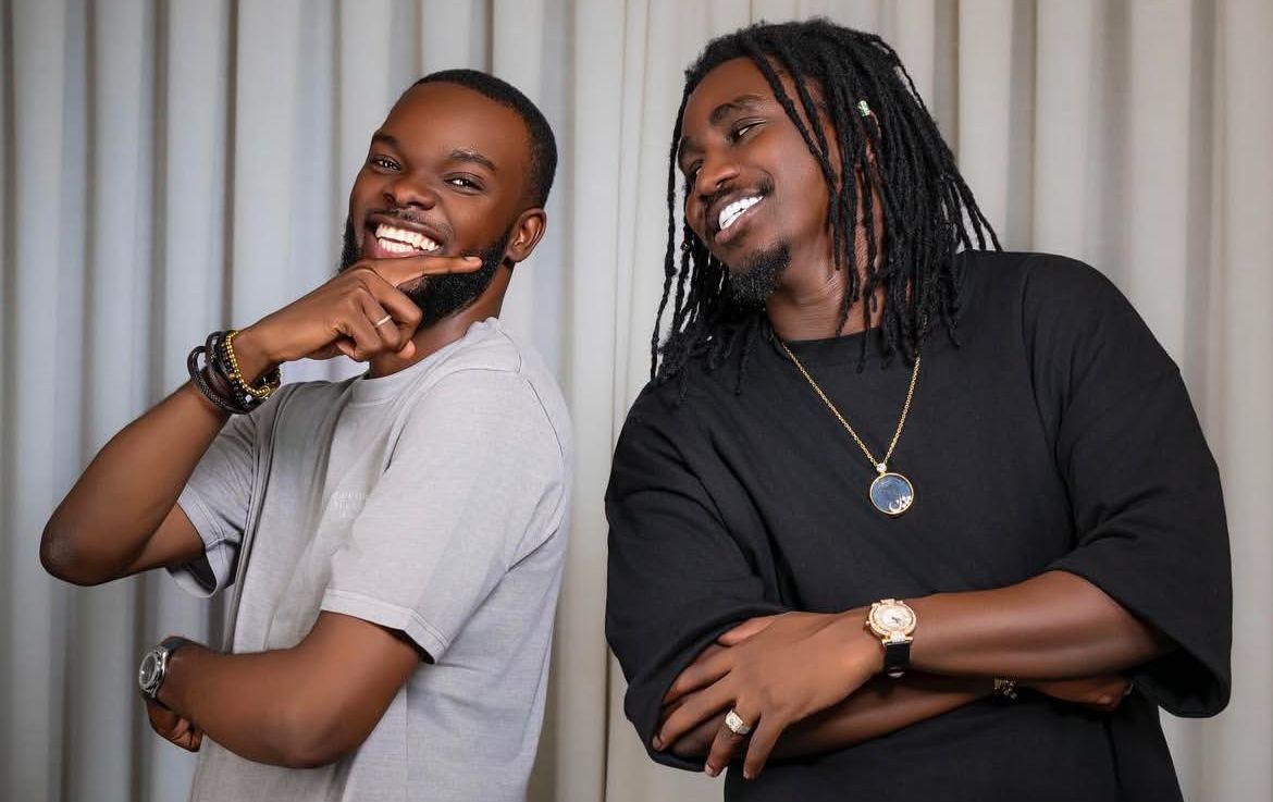 Wally Seck et Momo Wade, entre rires et amitié sur le plateau de la RTS1