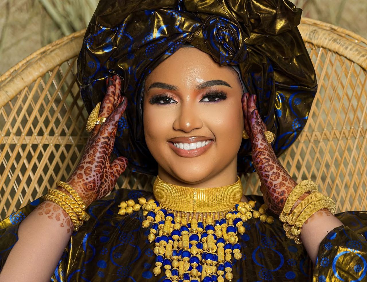 (photos)- Henné Time: Faynara éblouit avec un collier en or à 17 millions FCFA