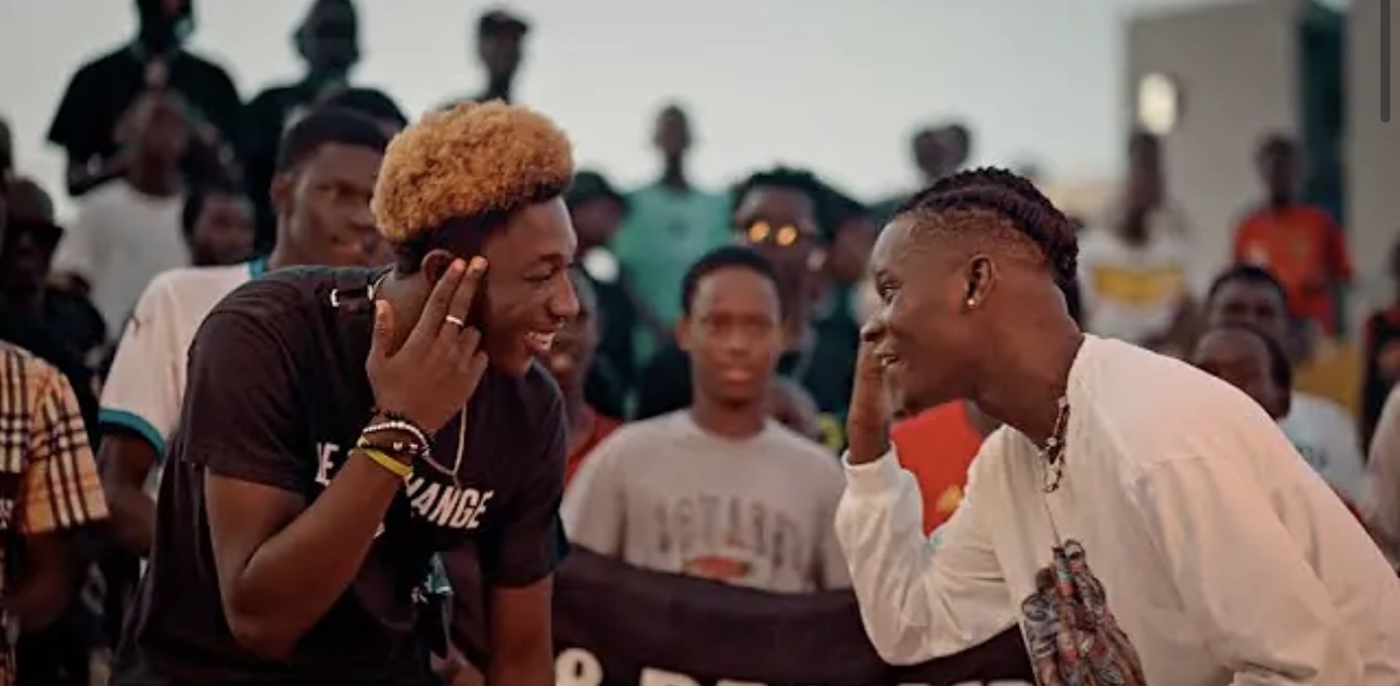 (Clip officiel) – Le très hot freestyle « 10/10 » de BM Jaay…