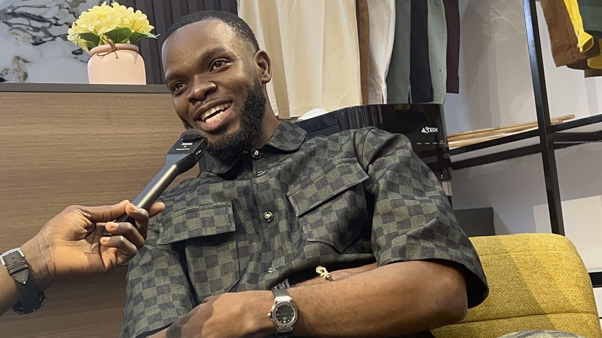 (Vidéo)- « Pourquoi Pape Alé Niang m’a propulsé à l’avant-plan à la RTS »; Momo Wade