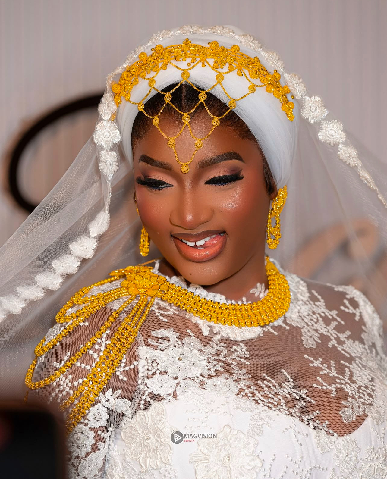 (07 photos): Sublimée en or et diamant, la fille de la bijoutière Adji Thiam a célébré son mariage comme une reine