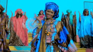 Clip : Mya Diaker dévoile « O-Lame »