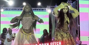 (Vidéo) – Le battle très hot de Ndeye Ndiaye et de Awa Banaya…