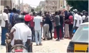 Vol avec violence : À la veille de son mariage, Mactar Fall, aidé par des amis, cambriole son voisin pour financer la cérémonie.