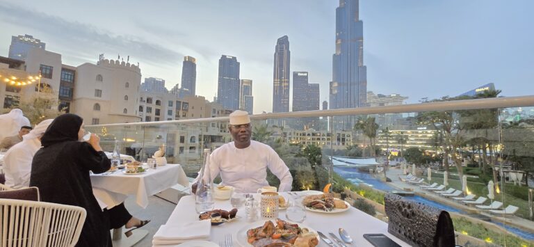 Cheikh Bara Doly poursuit son tour du monde et pose ses valises à Dubaï pour le Ramadan