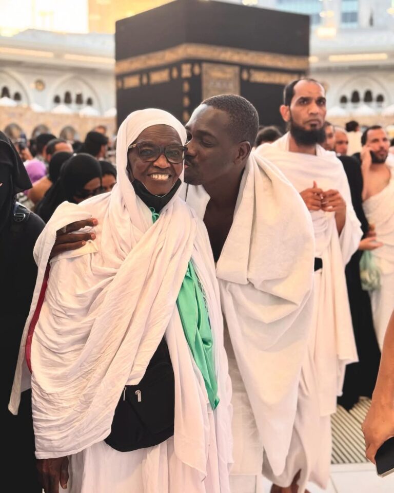 Photo : Eljaz en terre sainte : Une troisième oumra en mois béni