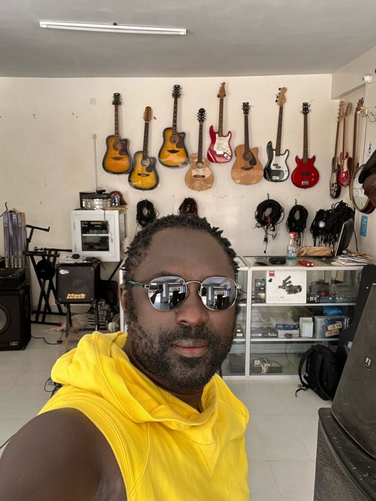 Seyba Diouf : L&rsquo;artiste sénégalais qui fait rayonner l&rsquo;Afrique à l&rsquo;international