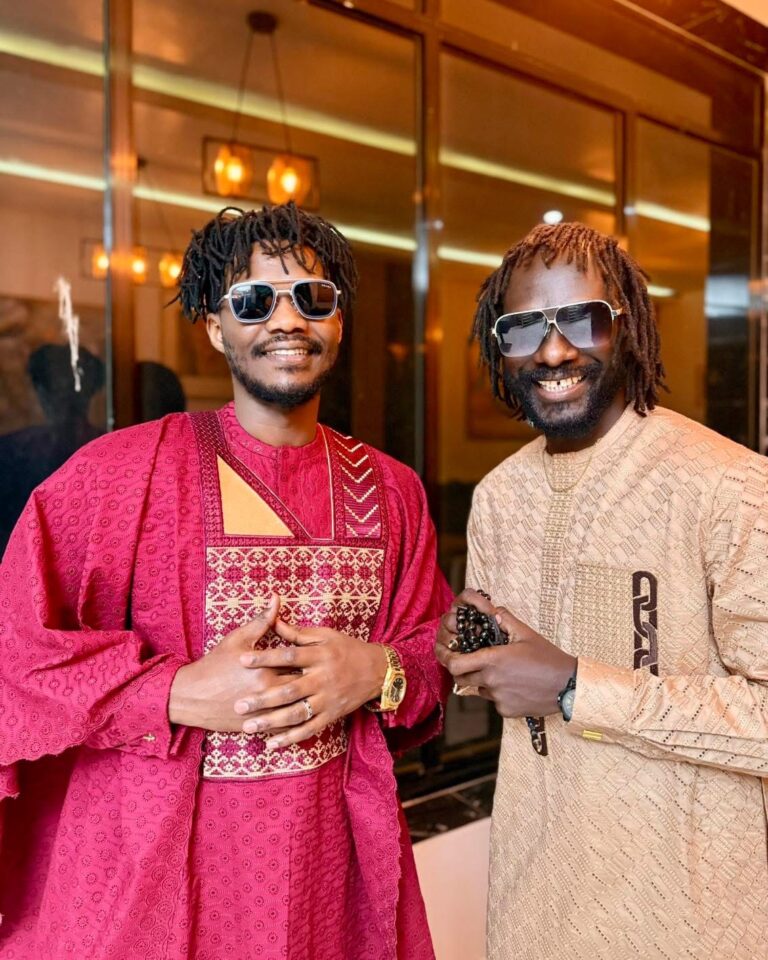 (Photos) – Korité 2025 : Akhlou Brick raffole la toile avec des tenues brodés…