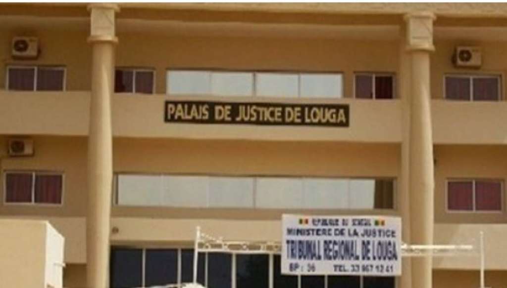 Louga : Amadou Ba, un vieux de 70ans qui consommait de la drogue pour « soigner son asthme » condamné á cinq (5) jours de prison ferme