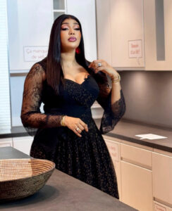 (05 photos): Ya Awa Dieye irrésistible en noir