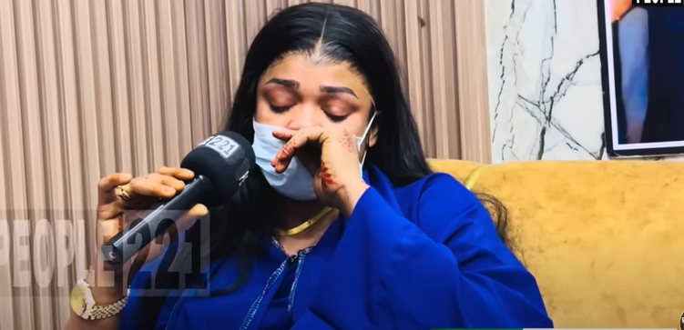 (Vidéo): En larmes, Mame Ndiaye Savon plaide pour la libération de Nogaye et Zale Mbaye