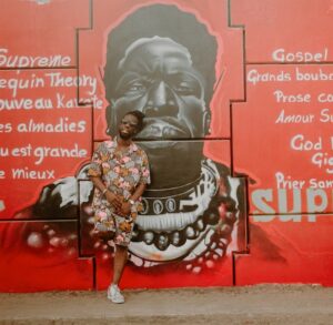De passage à Dakar, Youssoupha rend hommage à une fresque murale en son honneur