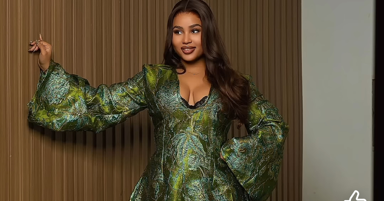 (Vidéo): La robe de Tamara Jeux de Dames fait sensation sur la toile