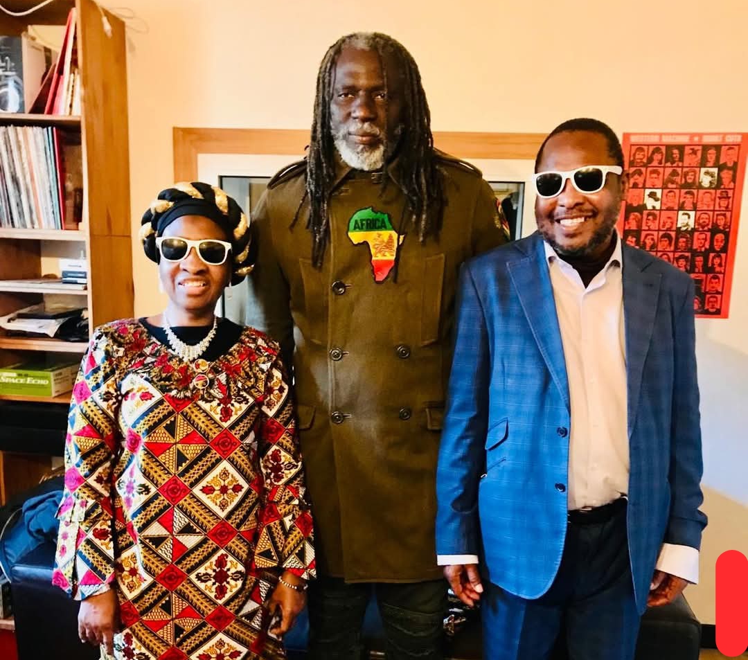 Tiken Jah Fakoly salue la mémoire d’Amadou : « Tu vas nous manquer »