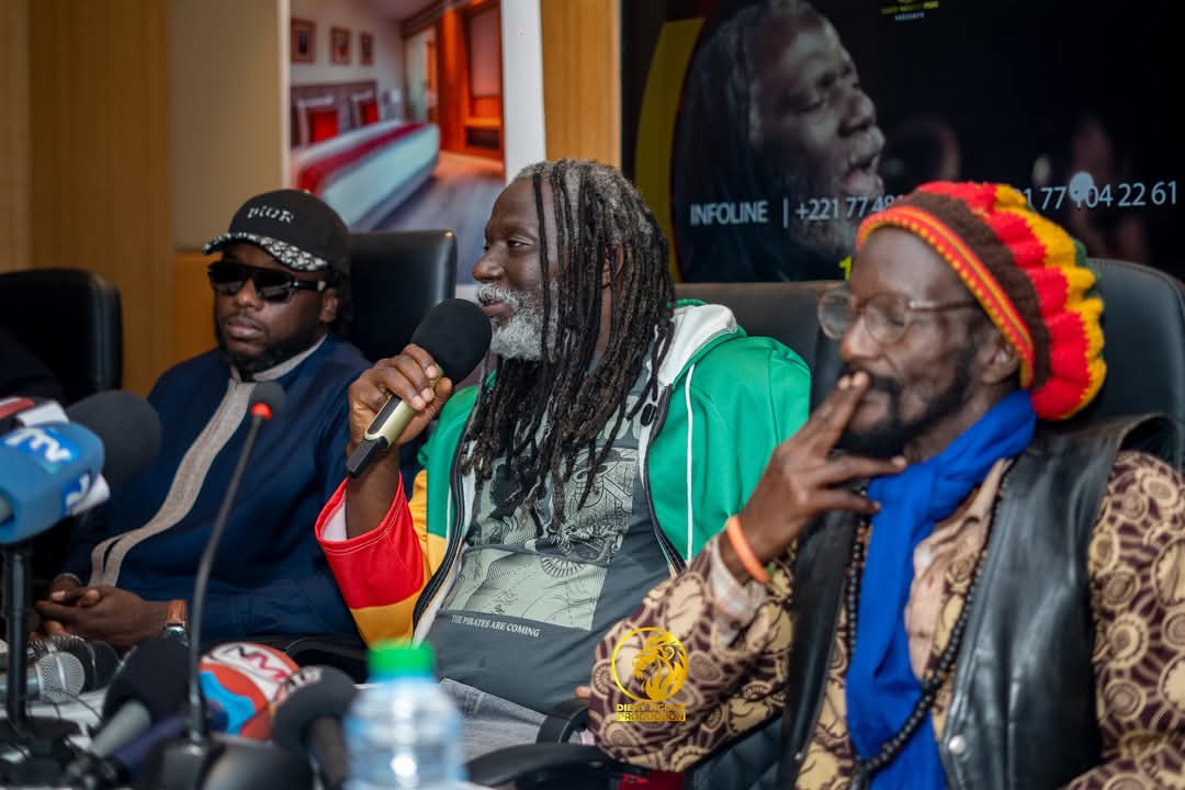 Photos + Vidéo : Les images de la Conférence de presse de Tiken Jah