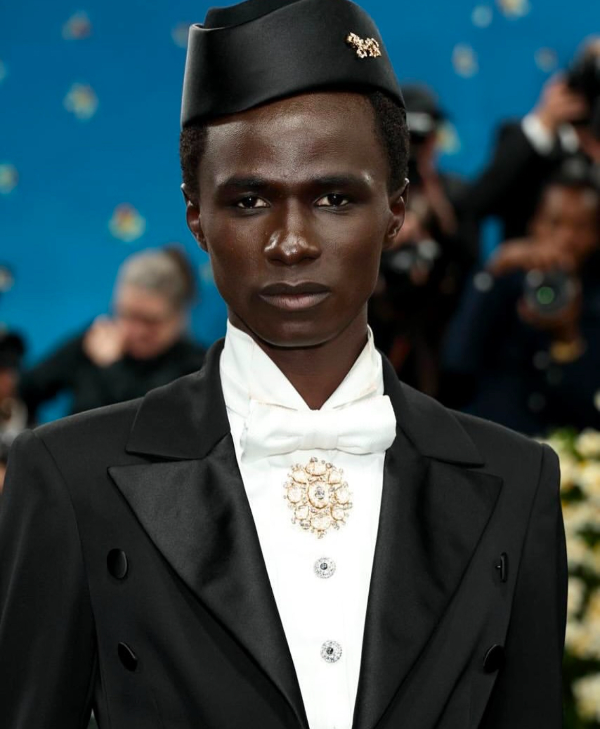 Chic, sobre, sénégalais: Malick Bodian redéfinit le glamour au Met Gala