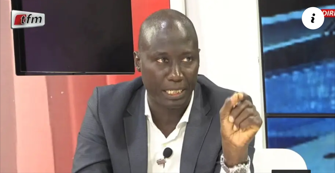 Accusé par une dame lors d’un live sur les réseaux sociaux, Dame Mbodji dément : « Je n’ai jamais enseigné à la CEM Ibrahima Thiaw »