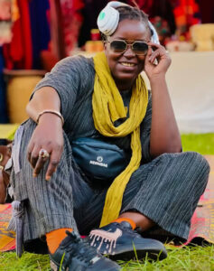 Sister LB lève la voix avec deux titres engagés : « Ndongo Daara » et « Wallu Jigéen Ñi »
