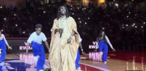 (Vidéo) – Bal 2025 : le chanteur Amadeus explose le Dakar Arena…