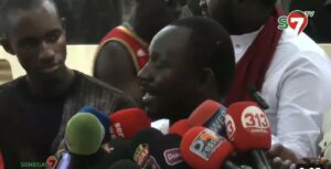 (Vidéo) – « Azoura wéroul, loumou wah… », le maire Euliw vole au secours d’Azoura…
