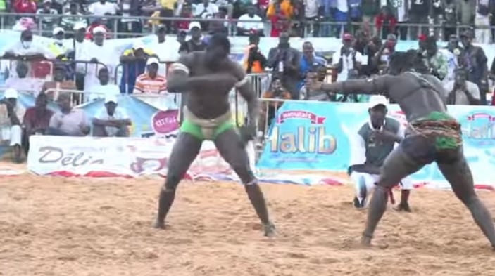 Arène nationale :  Amanekh terrasse Niang bu Ndaw