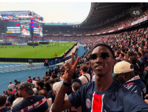 (Photos- Malaw Pikine assiste au triomphe du PSG au Parc des Princes