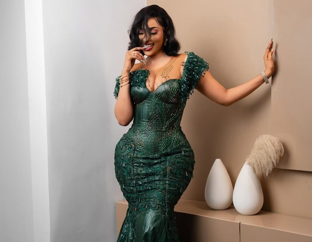 (06 phoos) – Tabaski 2025 : Amy Léa sort le grand jeu
