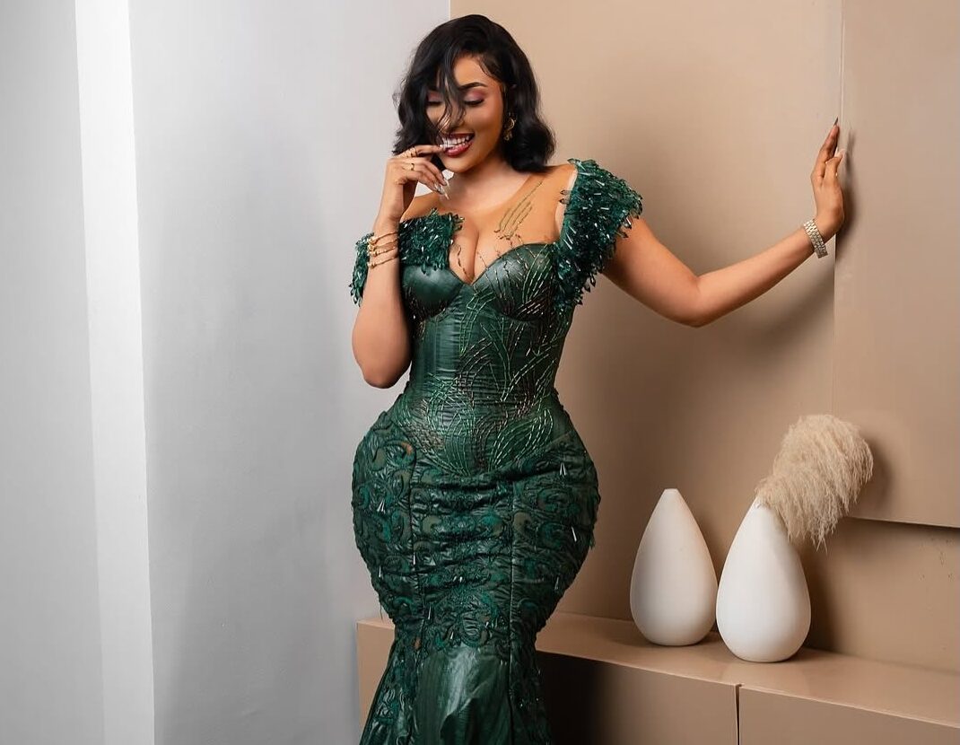 (06 phoos) – Tabaski 2025 : Amy Léa sort le grand jeu