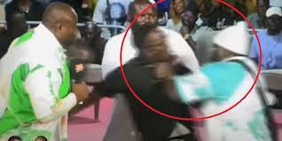 Face-à-face explosif : Sa Thiès perd son calme et bouscule Modou Mbaye !
