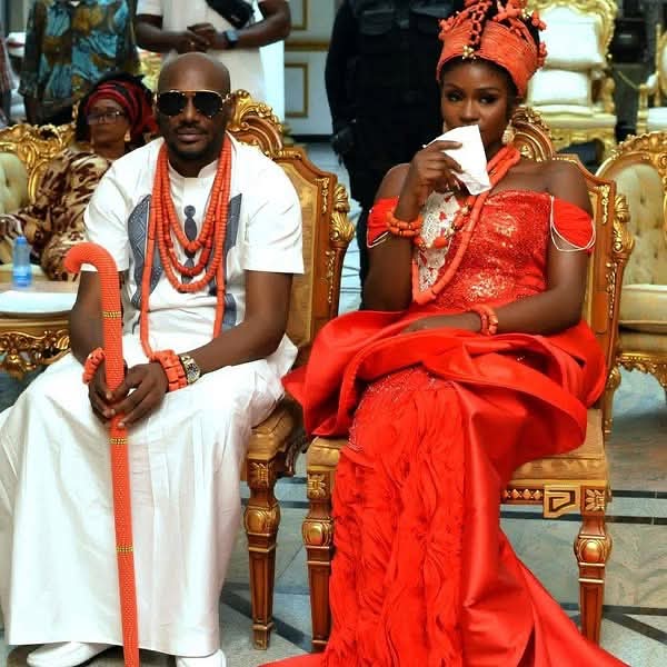 Photos virales : 2Face aurait célébré son mariage traditionnel avec Natasha Osawaru