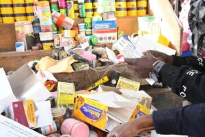 Saint-Louis : Saisie de médicaments frauduleux dans une boutique de cosmétiques