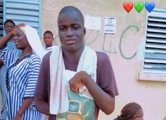 Pape Natango Mbaye écrit avec ses pieds et décroche le Bac avec mention Bien